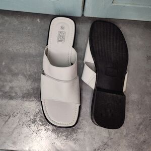 FADED GLORY Ramona White Slip On Leather Sandals• sz 10 1/2